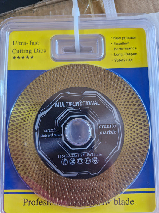 Saw blade full of diamond